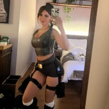 SSSniperWolf's profile picture on What.Equipment