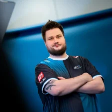 snax's profile picture on What.Equipment