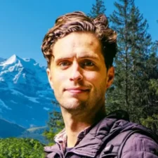 Karl Watson: Travel Documentaries’s profile picture on What.Equipment