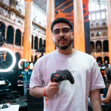 ShiftyTV’s profile picture on What.Equipment